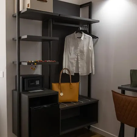 Style & Stone 4*